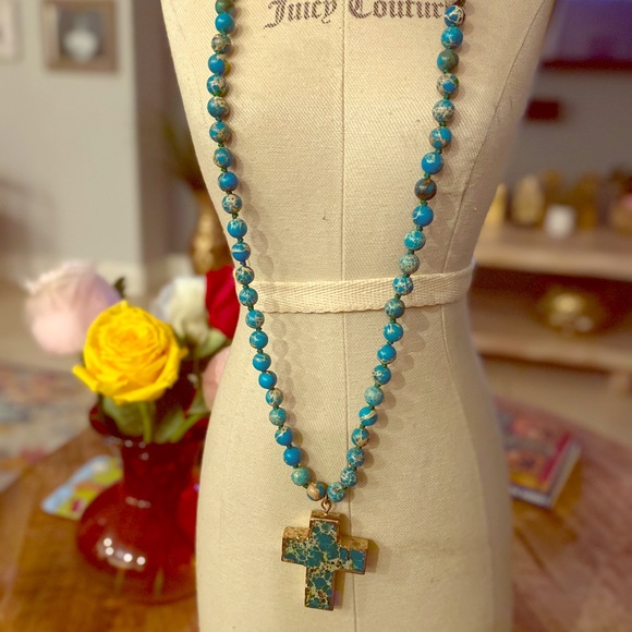 Necklace - Picture 1 of 2